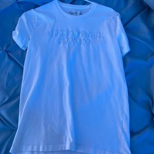 Abercrombie & Fitch ~ Short Sleeve Tee ~ XS